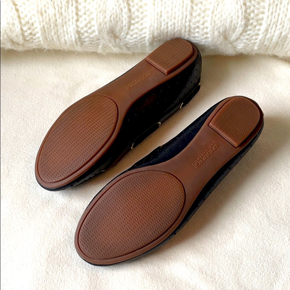 Sperry Black Perforated Bow Loafers with Pink Insole - Picture 7 of 7